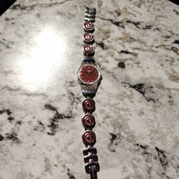 2003 Women's Swatch Swiss Quartz Watch - Picture 5 of 6